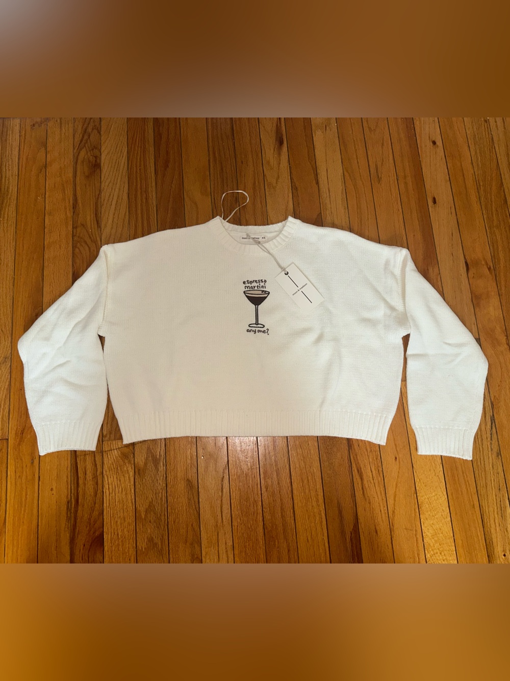 moon & madison White Cropped Crewneck Sweater with Embroidered Glass Motif